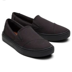 TOMS Luca Slip-On Sneaker in Black NEW Size 8